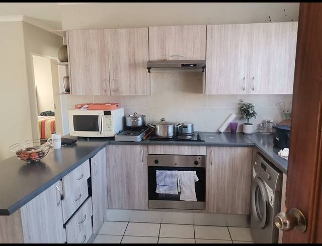 2 BEDROOM APARTMENT FOR SALE IN CLOVERDENE